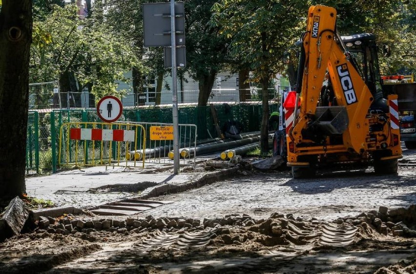 KOORDYNATOR PRAC BUDOWLANYCH

Zakres obowiązków:...