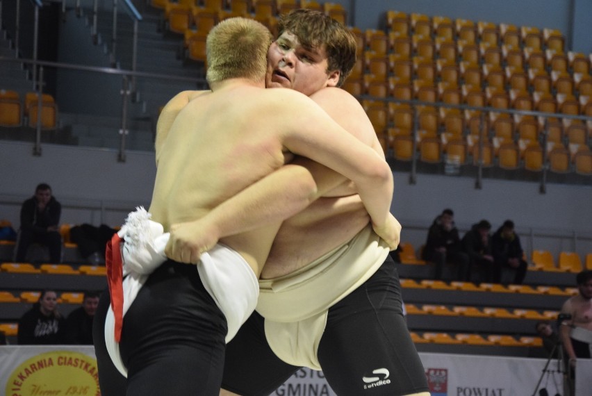 SPORT: Puchar Polski w sumo. Najlepsi zawodnicy mierzyli się w kategoriach juniorskich i seniorskich [ZDJĘCIA]