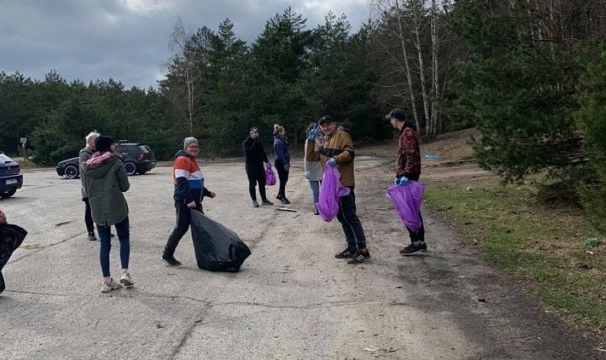 Fani motoryzacji z Grudziądza, Świecia i okolic sprzątali...