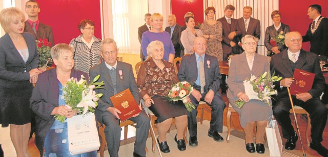 Od prawej:  Eugenia i Henryk Konowalscy,  Helena i Alojzy Hernet oraz  Teresa i Józef Kozdęba