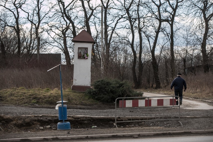 Niezwykłe kapliczki przy nowo budowanej ulicy Igołomskiej [GALERIA]