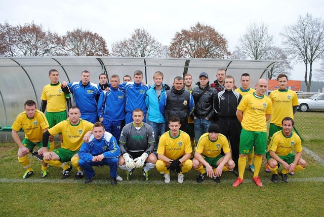 Zdjęcia drużyn, działaczy sportowych, kibiców i wydarzeń sportowych w II połowie 2011 roku, które utrwalone zostały obiektywem aparatów fotograficznych tygodnika Dzień za Dniem 