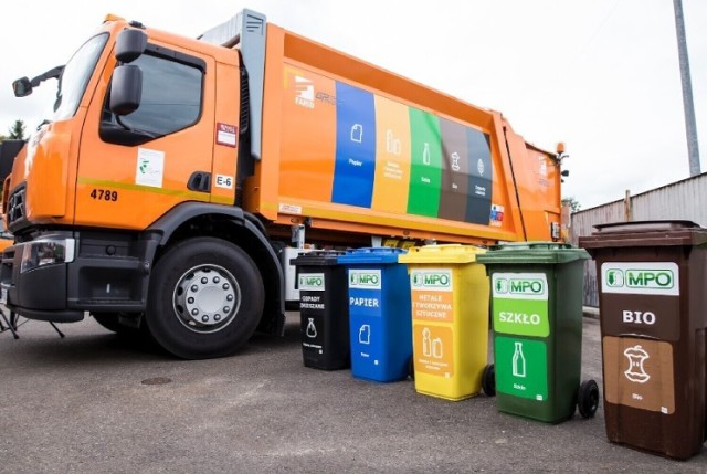 Warszawa nie osiągnęła wymaganego poziomu recyklingu w 2022 roku. Ratusz komentuje