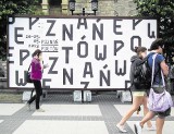 Festiwal Poznań Poetów: Służby uprzątnęły poetycką instalację