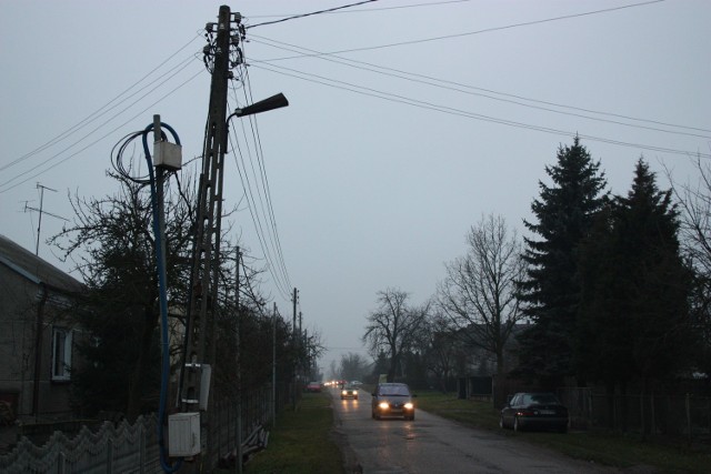 Na ulicy Jasnogórskiej w Białej lampy praktycznie już nie świecą