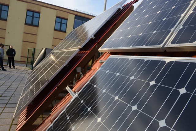 Solary i fotowoltaika pomogą poprawić stan powietrza w Pucku
