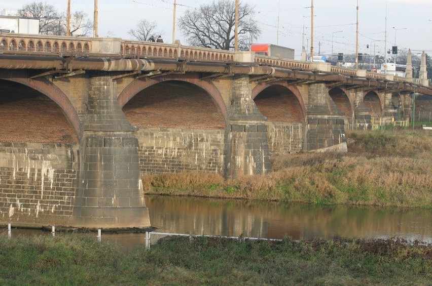 Most Osobowicki jest w kiepskim stanie technicznym. Czy tym...