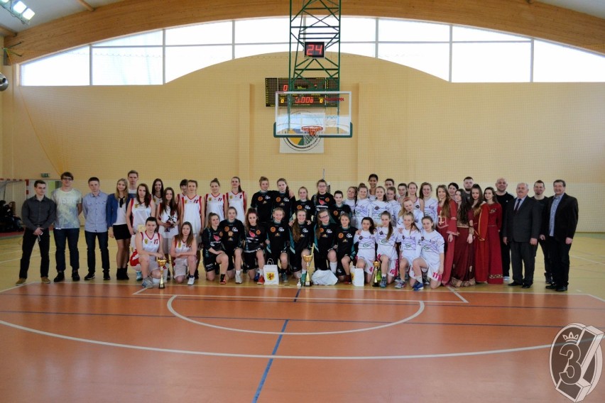 XIV Turniej Koszykówki Juniorek w III LO