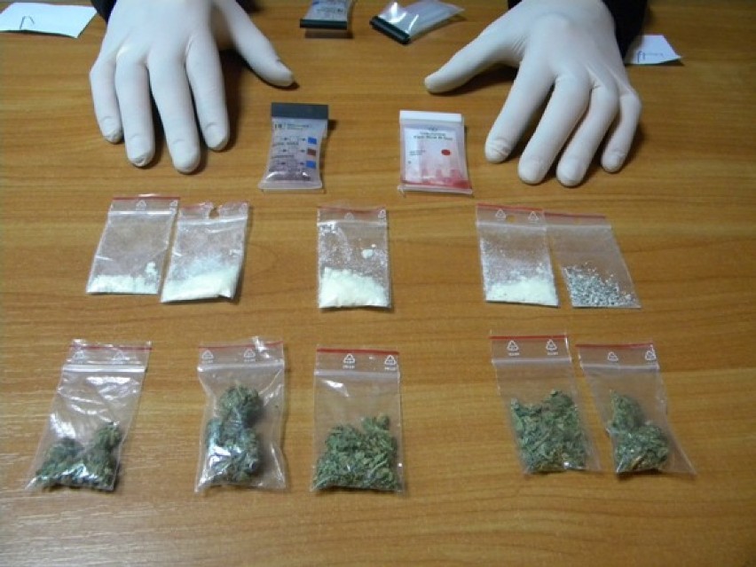 Zatrzymany na ulicy Wyzwolenia w Radziejowie 25-latek miał marihuanę w portfelu
