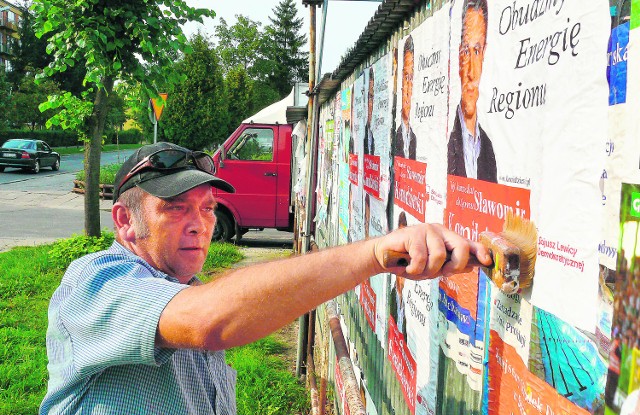 W Bełchatowie pierwsze plakaty wyborcze już zawisły. Kolejne to kwestia najbliższych dni