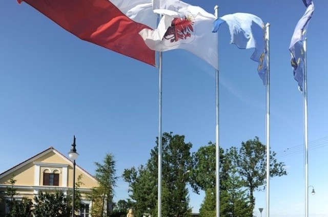 Gmina Ciechocin stara się, by przy okazji ważnych dat i świąt pojawiały się w niej flagi. Samorząd chce rozdać mieszkańcom 100 flag