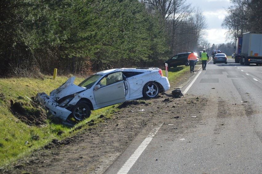 Wypadek na drodze krajowej nr 20 tuż za Miłocicami. Nie ma ofiar (zdjęcia+video)