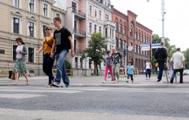 Do ponad 20 proc. wypadków z dziećmi dochodzi na pasach.