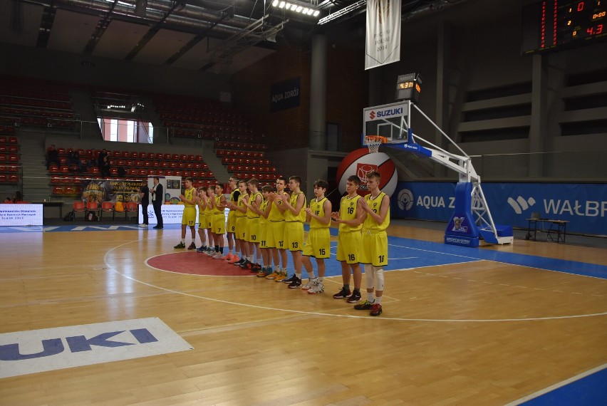 W Aqua Zdroju młodzi koszykarze walczą w turnieju Ogólnopolskiej Olimpiady Młodzieży
