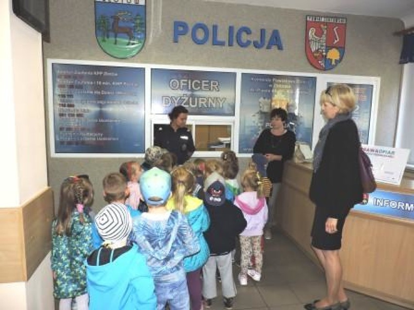Najmłodsi zwiedzili Komendę Policji w Złotowie