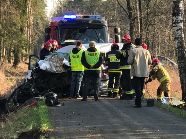 Wypadek w Suchym Borze. Nie żyje 46-letnia kobieta.