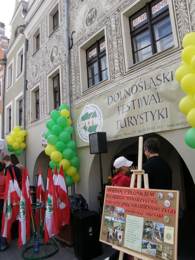 Wręczone zostały odznaki PTTK.  Fot. Mariusz Witkowski