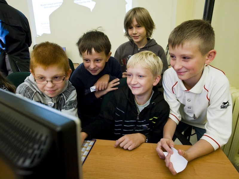 Wałbrzych: W Akademii Młodych nauczysz się obsługi komputera (ZDJĘCIA)