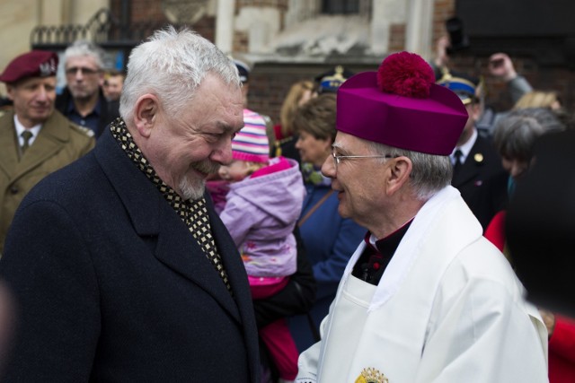 Jacek Majchrowski i abp Marek Jędraszewski. Od nowego roku szkolnego uczniowie szkół średnich nadal będą mieli po dwie godziny religii