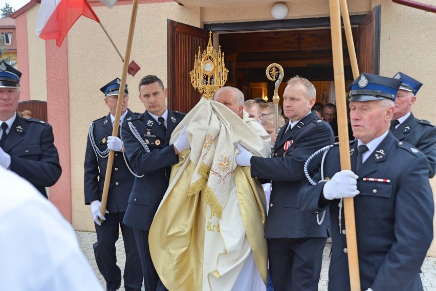 Biskup Łukasz Buzun poświęcił nowy chór w parafii Chrystusa Króla w Sadowiu