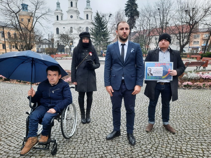 Klub Konfederacji w Radomsku o podwyżkach dla władzy. "Mówimy nie dla tak drastycznego wzrostu uposażeń"