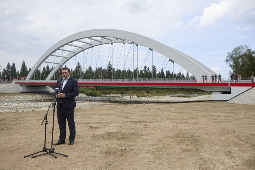 Nowy most na rzece Białka w Trybszu (gm. Łapsze Niżne)...