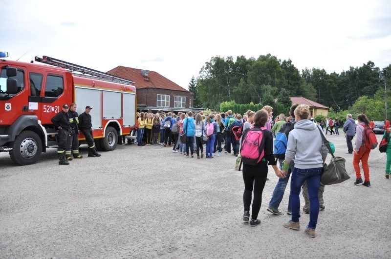 Gimnazjum Sławno: straż pożarna przed szkołą ZDJĘCIA