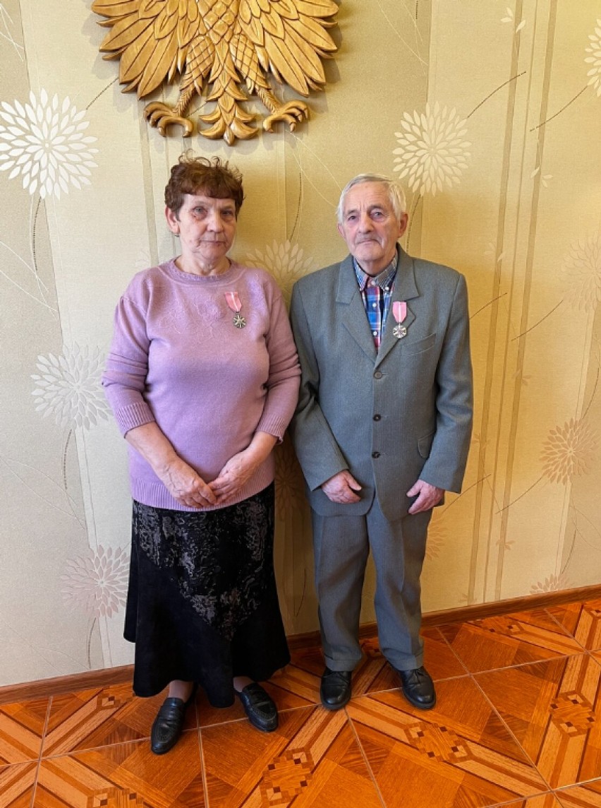 Złote Gody w gminie Lniano. Te pary świętowały 50-lecie pożycia małżeńskiego. Zobacz zdjęcia