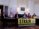 Strajk nauczycieli. ZNP wylicza, że w województwie łódzkim zastrajkuje 1249 szkół i innych placówek oświaty