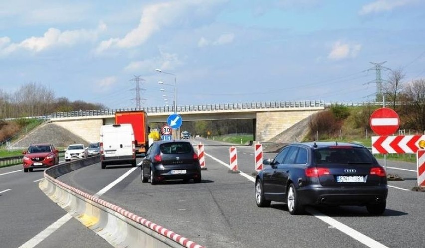 Dwie firmy zainteresowane są tegorocznym remontem autostrady...