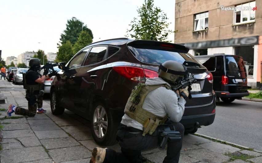 Zatrzymani w związku z zabójstwem zaginionego 35-letniego chorzowianina. Akcja policji w Katowicach i Wrocławiu [WIDEO]