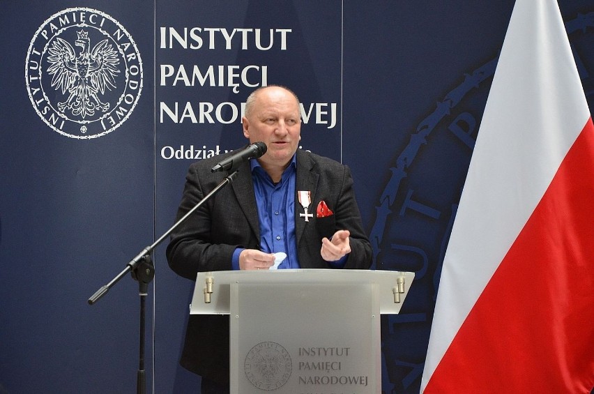 Kraków. Dawnym działaczom opozycji wręczono Krzyże Wolności i Solidarności