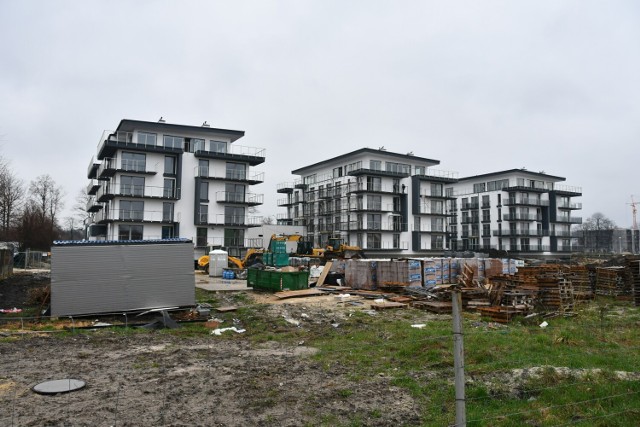 Apartamentowce "w Zdroju" mają być gotowe już latem 2023.