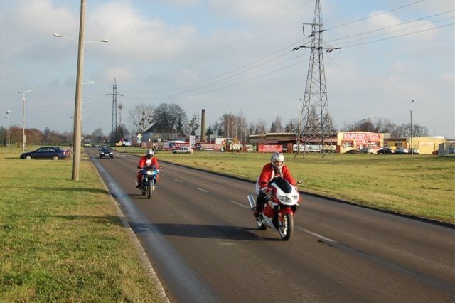Mikołaj na motocyklu przejechał przez Malbork