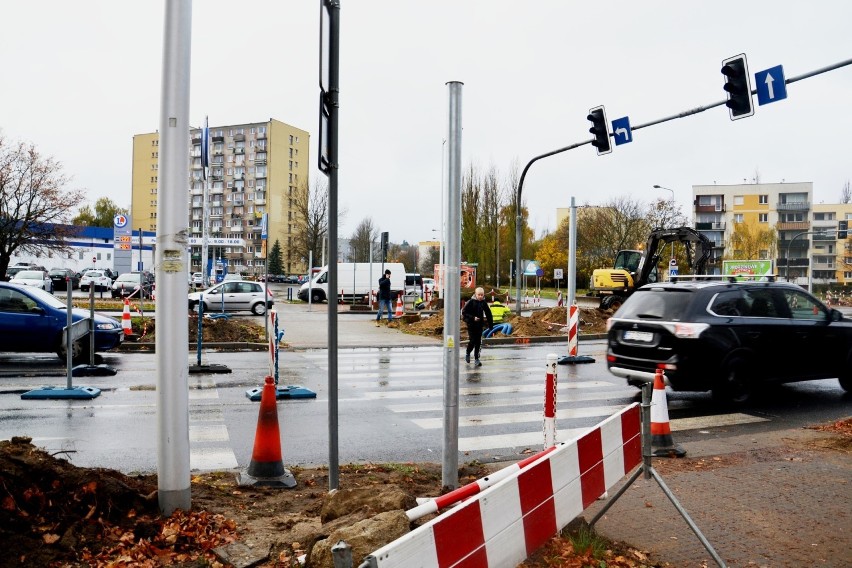 Prace zakończyć mają się tutaj do końca miesiąca br. Zarówno...