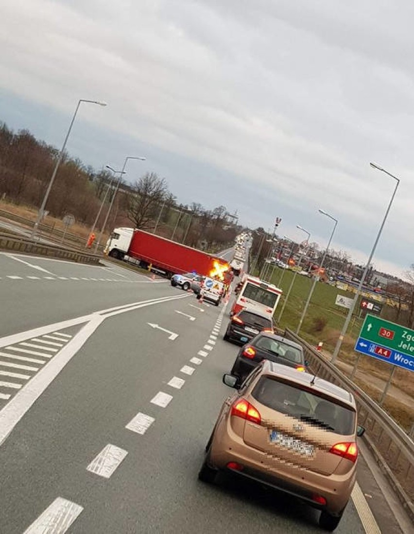Wypadek na autostradzie w Zgorzelcu
