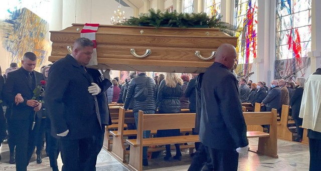 Pogrzeb byłego piłkarza m.in. małopolskich klubów Jacka Felscha w rodzinnych Kobiernicach