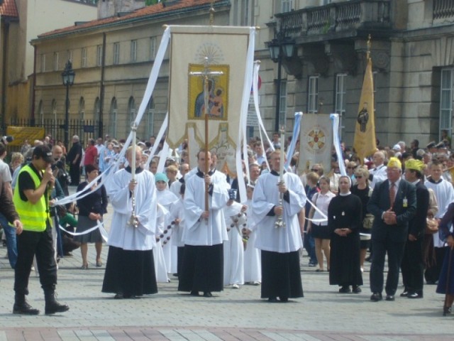 W czwartek 23 czerwca ulicami Warszawy przejdzie kilkanaście ...