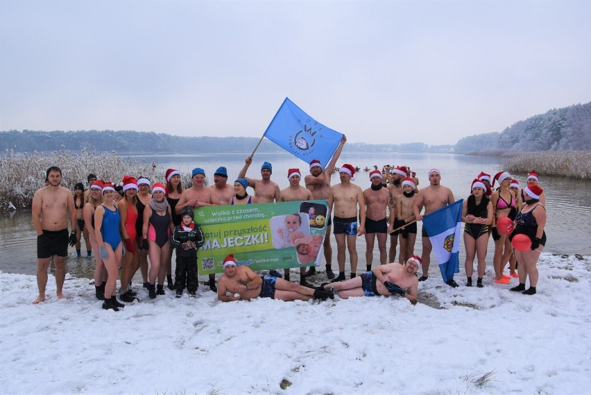 Mnóstwo wspaniałych ludzi zebrało się na plaży w Kuźnicy...