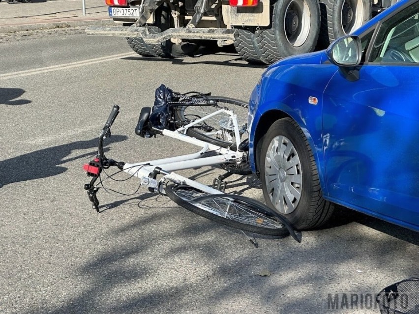 Wypadek w Opolu. Kierująca samochodem uderzyła w rowerzystkę. Obie kobiety zostały ukarane mandatem