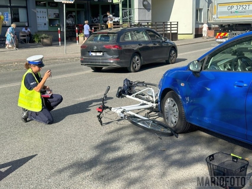 Wypadek w Opolu. Kierująca samochodem uderzyła w rowerzystkę. Obie kobiety zostały ukarane mandatem