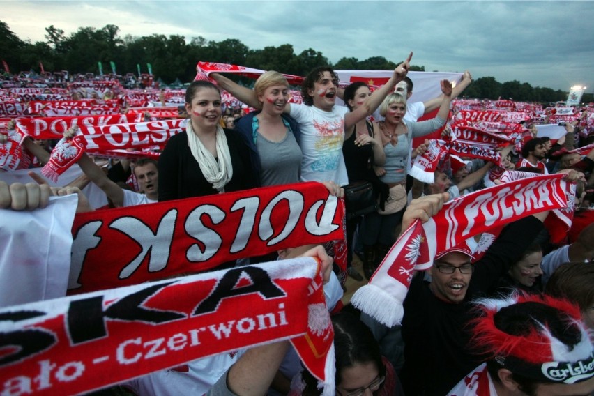 12.06.2012 krakow ..mecz polska rosja strefa kibica na...