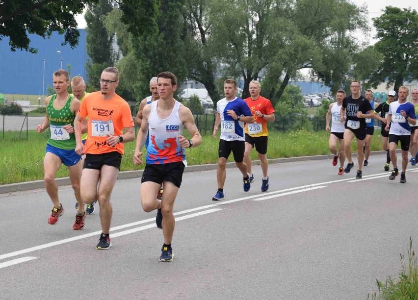  Tczew. Ponad 200 osób pobiegło w V Silgan Ćwierćmaratonie [ZDJĘCIA]