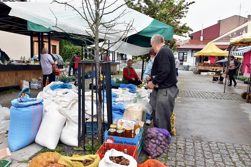 Ceny jarzyn, warzyw i owoców nie są niskie, jednak daleko im do ubiegłorocznych