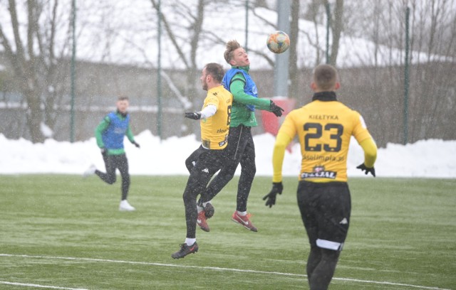 W rozegranym w Świeciu sparingu Olimpia Grudziądz zremisowała 1:1 z imienniczką z Elbląga