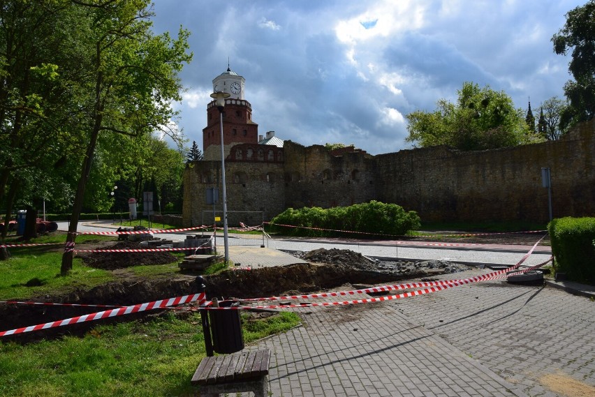 Archeolodzy powrócili w okolice muru obronnego w Wieluniu FOTO