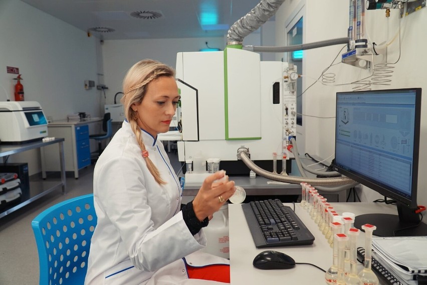 Karolina Łuczak-Zelek, kierownik laboratorium Unilab oraz...