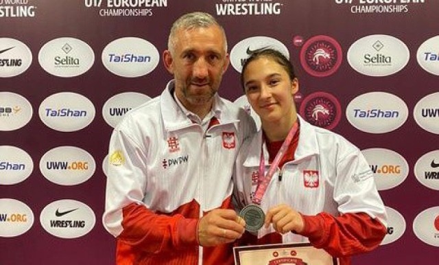 Dominika Konkel z GKS Cartusia Kartuzy zdobyła srebrny medal podczas Mistrzostw Europy w Zapasach, które odbywają się w Tiranie w Albanii.