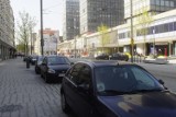 Poznań: Problemy z parkowaniem na ul. Święty Marcin. Będą zmiany [ZDJĘCIA]