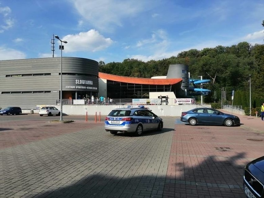 54-latek utonął w sportowym basenie Słowianki